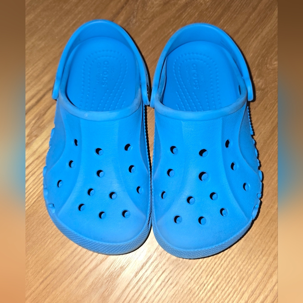 CROCS Kids Vibrant Blue Sandals